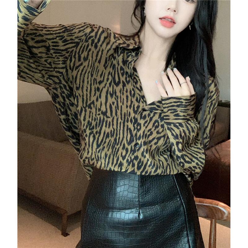 Leopard Print Kemeja Wanita Longgar Hong Kong Gaya Retro Lengan Panjang Jaket Awal Musim Gugur Gaya Malas Super Hot Goreng Street Chic Temperamen Top