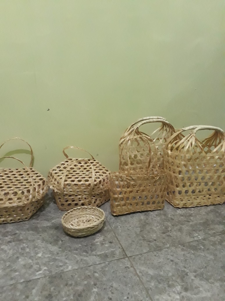 Anyaman Bambu Toples Tarawang D.20xt.10