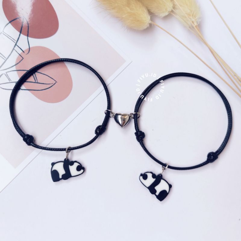 GELANG COUPLE / GELANG MAGNET KARAKTER PANDA / GELANG PERSAHABATAN