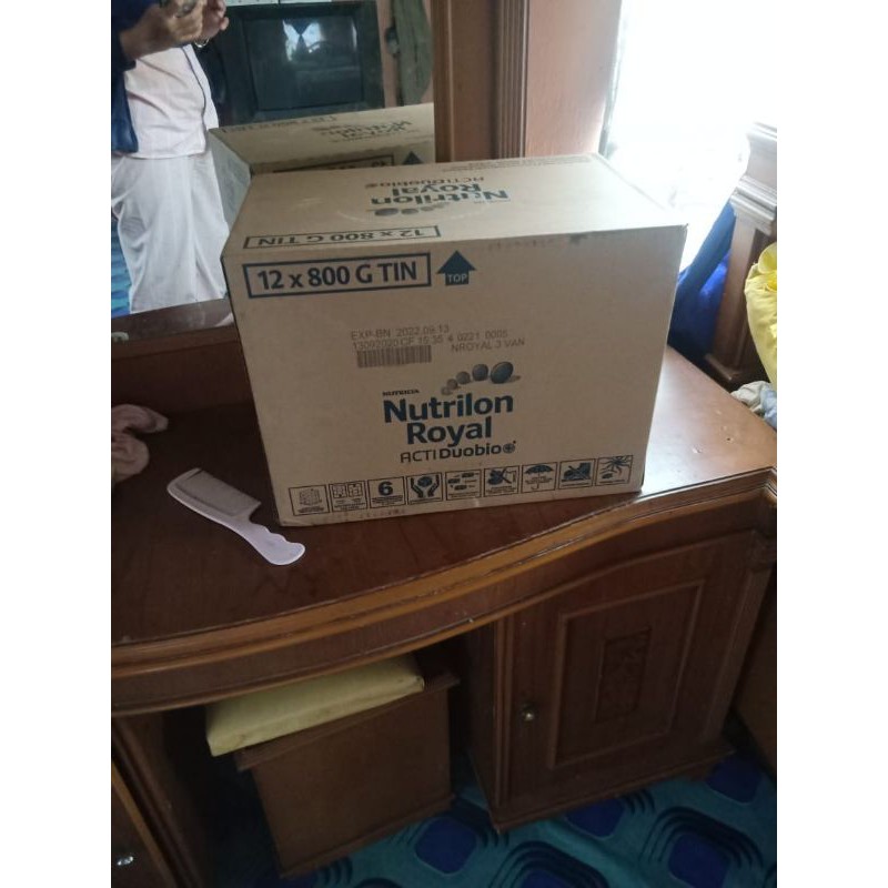 

1 dus nutrilon royal 3 vanila 800gram