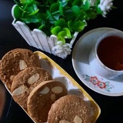 

Bolu kering mocca almond 250gr