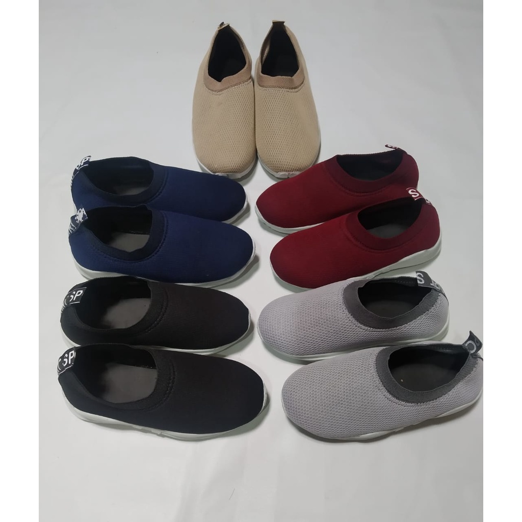 sepatu slip on polos murah/wanita