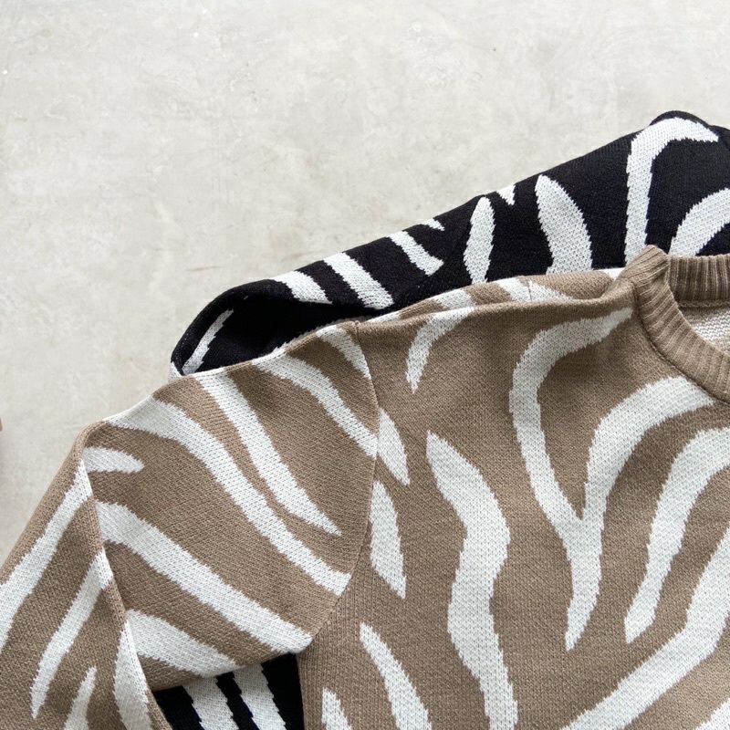 SWEATER RAJUT CROP ZEBRA CROP OVERSIZE