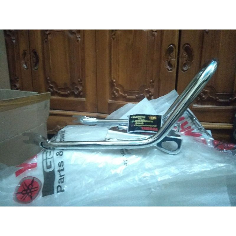 behel pegangan belakang Yamaha rx king 2008 original