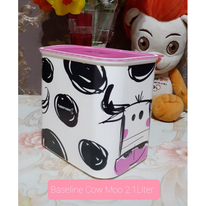 Salee Baseline Cow Moo (1pcs) Tupperware