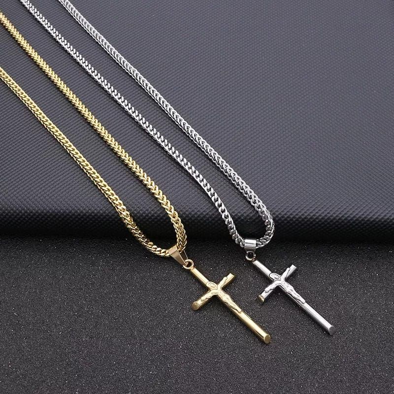 Kalung Salib Yesus Rantai Titanium Warna Emas dan Silver