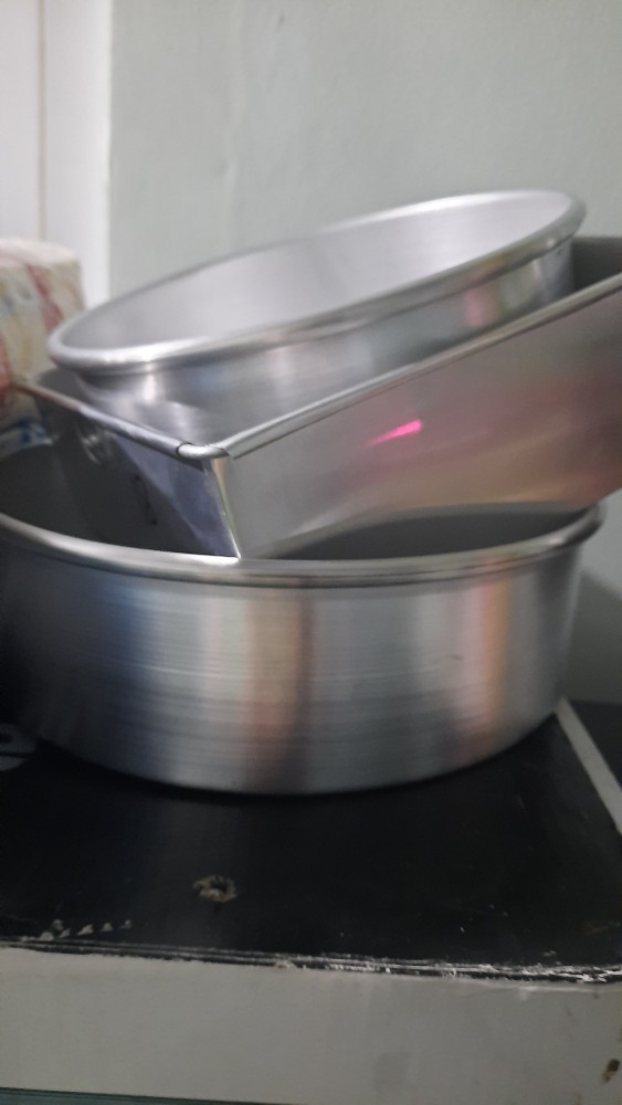 Kiwi Loyang Bulat Pressed Diameter 22cm Tinggi 7cm