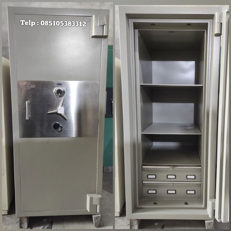 Brankas Tahan Api Surgent Safe T. 180cm Kunci LN Brankas Besar Bekas
