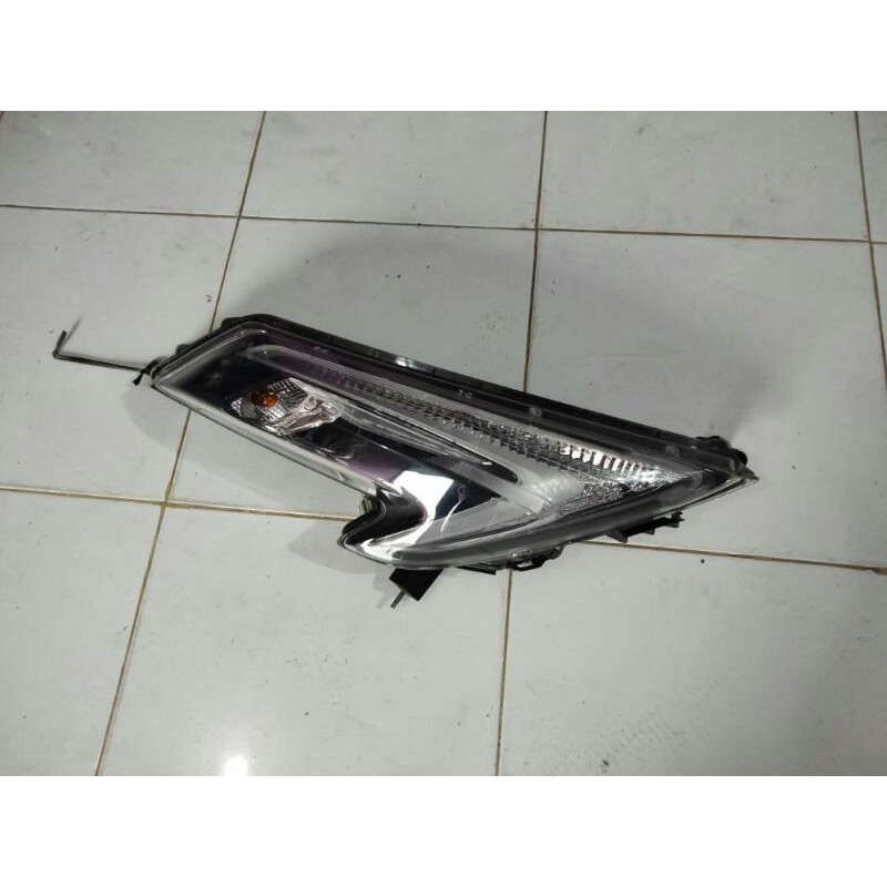 Headlamp Nissan New Juke