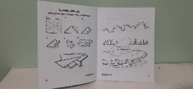 Buku Seni Melipat Kertas Origami Untuk Taman Kanak-kanak Oleh Cindy Salsabilla