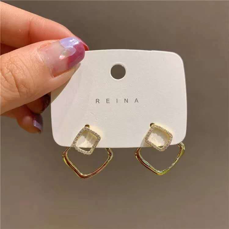 Anting Persegi Geometris Berlian Berkilau lady's simple personality Korean