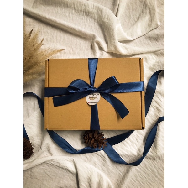 

soft box untuk flowers box kardus packing kardus bungkus kardus kado kardus hampers