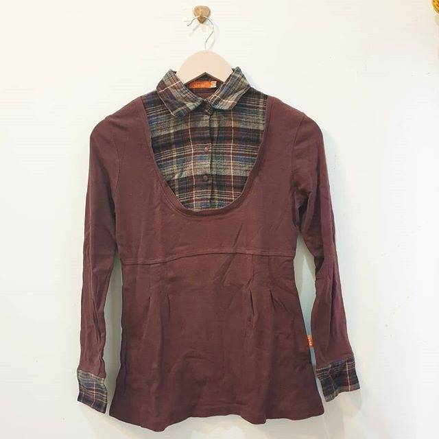 Atasan kaos dual merah hati