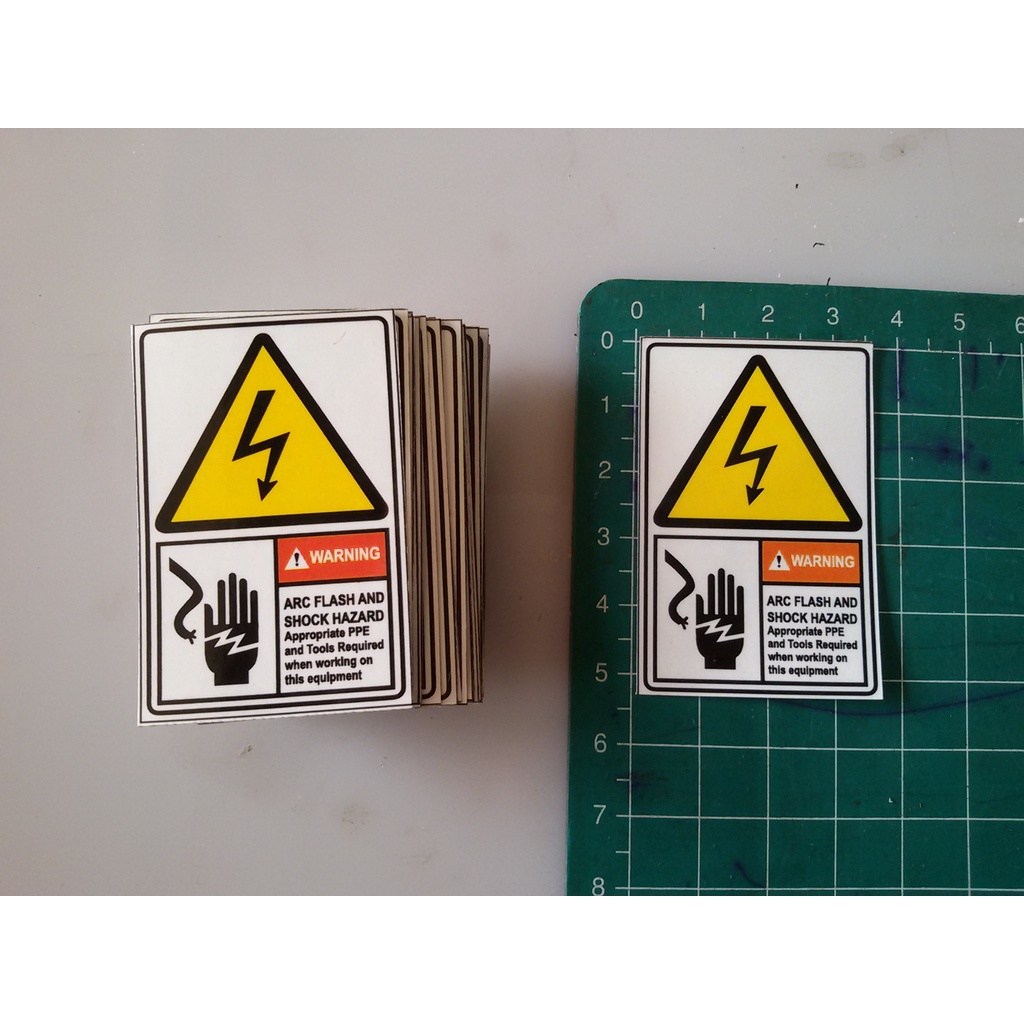 

STIKER WARNING "ARC FLASH AND SHOCK HAZARD