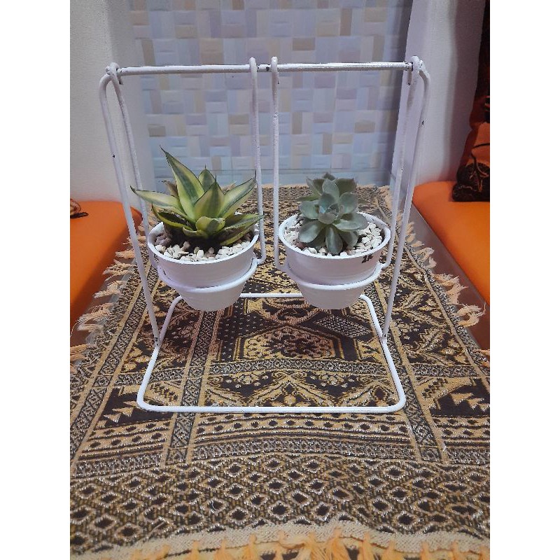 RAK BUNGA BESI ISI 2/standing pot ayunan/hiasan meja/souvenir