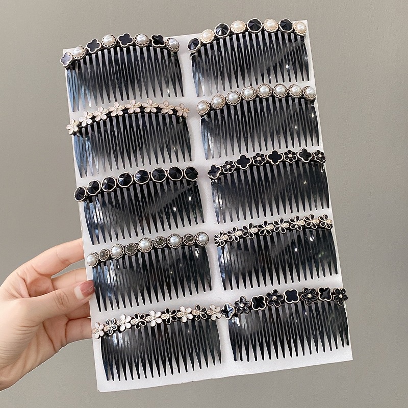 Sisir Rambut Dengan Hiasan Mutiara