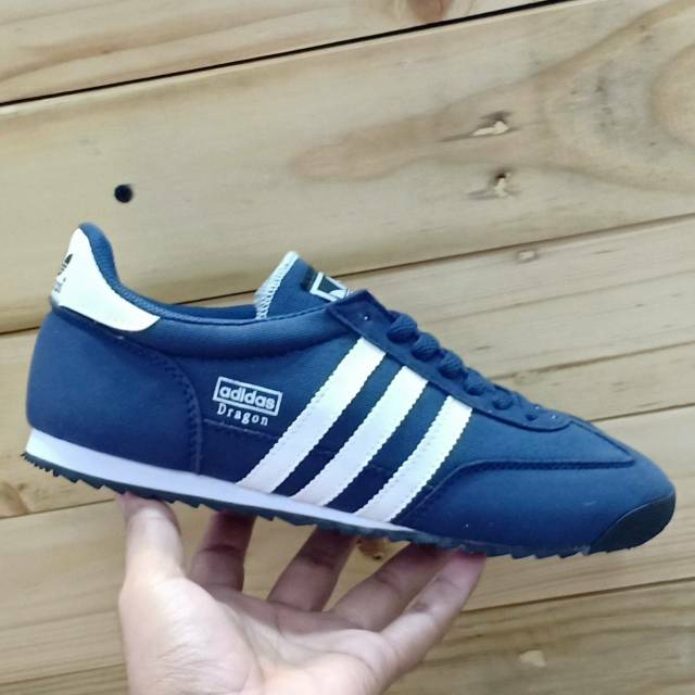 adidas dragon 39