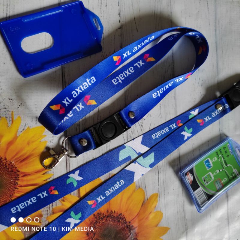 

Tali XL axiata / lanyard gantungan XL axiata id card kalung XL AXIATA