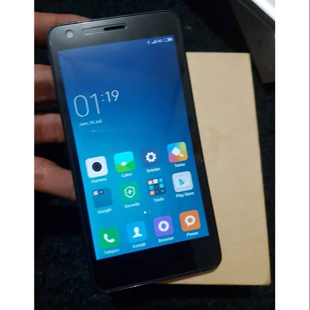 Cuci gudang xiomi redmi 2 barang no minus