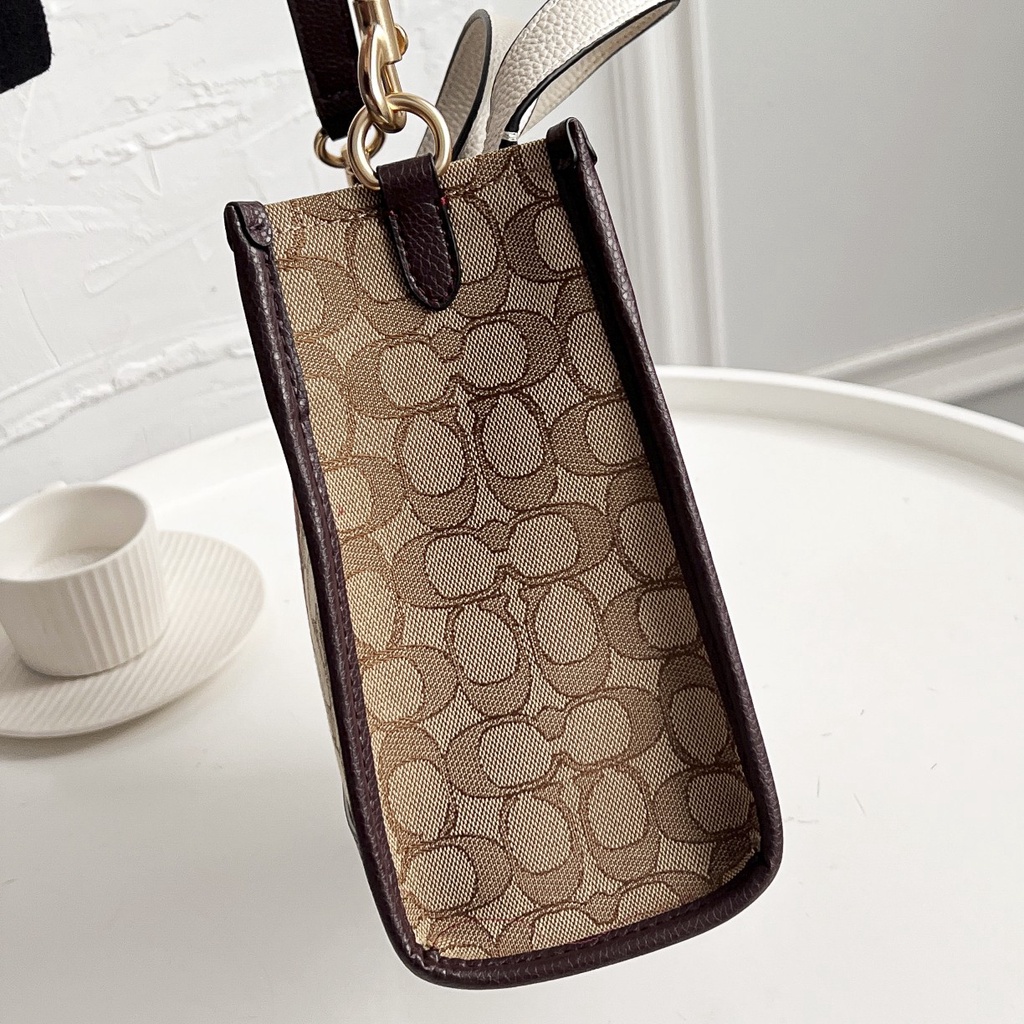 （grab）8406 coach Dempsey Mini Canvas Field Tote 22 Vertical Small Tote Shopping Bag