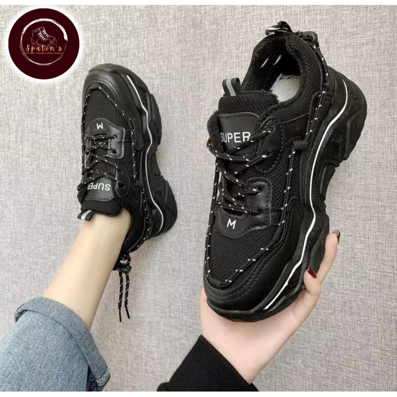 Sepatu Sneakers Wanita Korea Style Putih Hitam Terbaru Sepatu Cewek Kekinian Sepatu Olahraga Running Sport Wanita Murah Spatu Sneakers Sneaker Wanita Cewek Cewe Korea Korean Style Hitam Putih Fashion Perempuan Terlaris Terkini Kekinian Terbaru-2