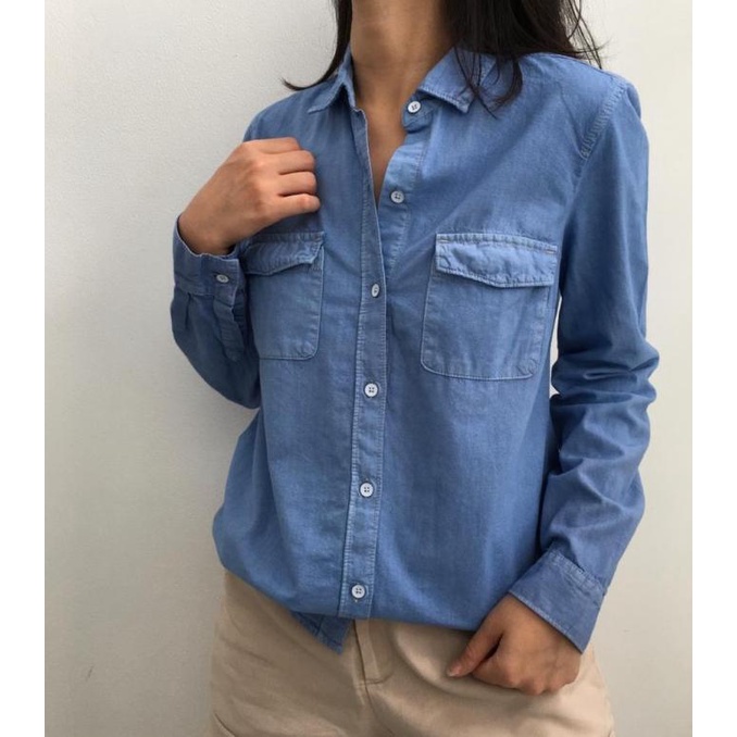 Kemeja Old Navy / Denim Shirt Light Blue Wanita 2 Pockets