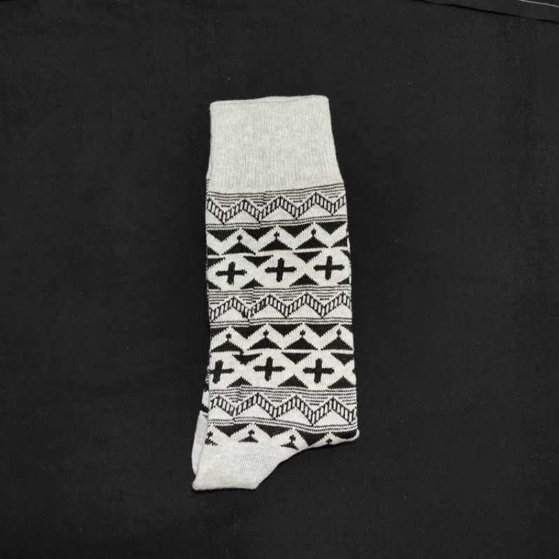 Kaos Kaki Motif Tribal Pria Wanita  HONESTYCO