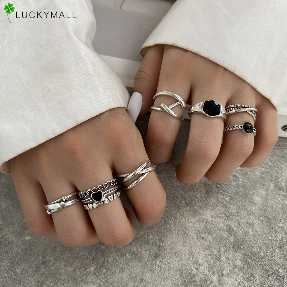 7pcs / Set Cincin Silver Model Terbuka Hollow Hias Kristal Hitam Gaya Vintage Untuk Wanita