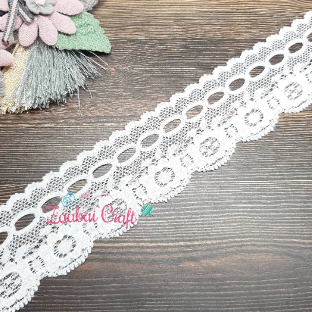 RENDA BORDIR PUTIH HALUS MOTIF BUNGA 39322