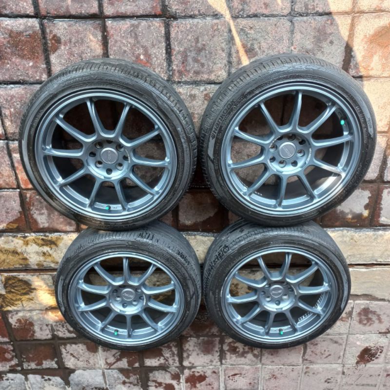velg mobil racing ring 17 kondisi second plus ban ukuran 205 45 r17 Hankook