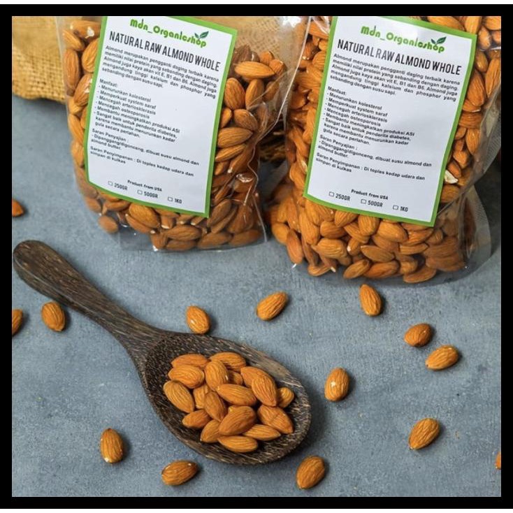 

DISKON TERBATAS !!! RAW ALMOND WHOLE 1KG TERLARIS