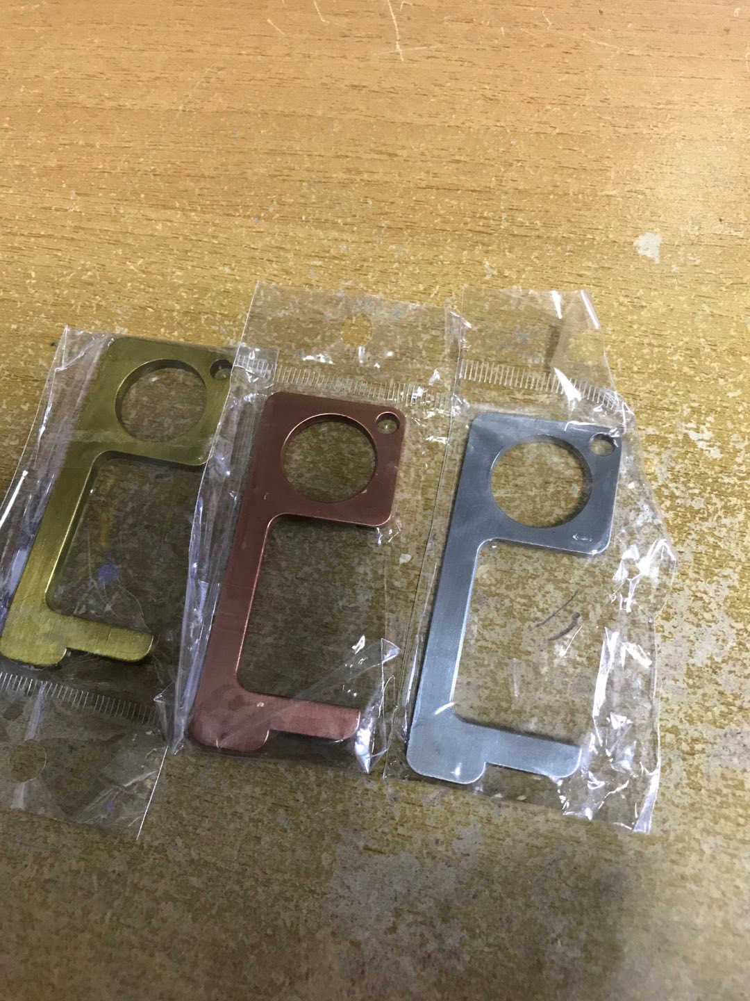 Corona Finger Bahan Metal Model Kotak Alat Pembuka Pintu Anti Corona  Non Kontak Zero Touch Tool