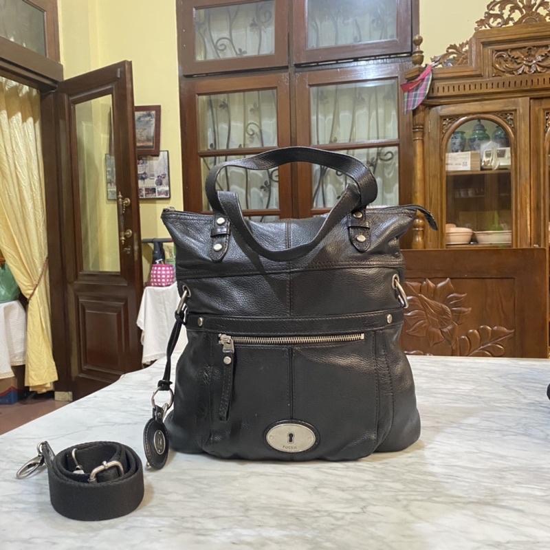 Fossil Maddox Convertible Foldover Tote Black (Pre-loved)