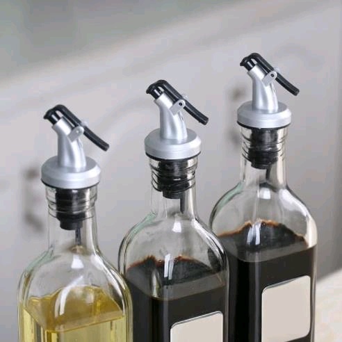 TUTUP BOTOL SIRUP MINYAK - BOTTLE POURER ADA TUTUP Silver Bottle Pourer Alat Bantu Penuang Penutup Botol Minyak Cuka Wine Kecap Madu Sirup Stainless