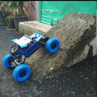  Mainan  rc  mobil  offroad  mainan  mobil  remot kontrol jeep 