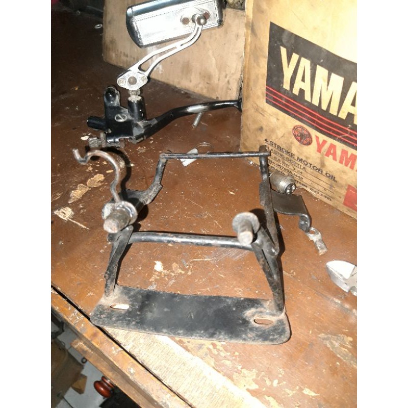 breket lampu tiger 2000