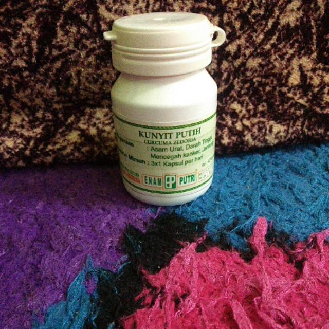 Kunyit putih (kapsul)
