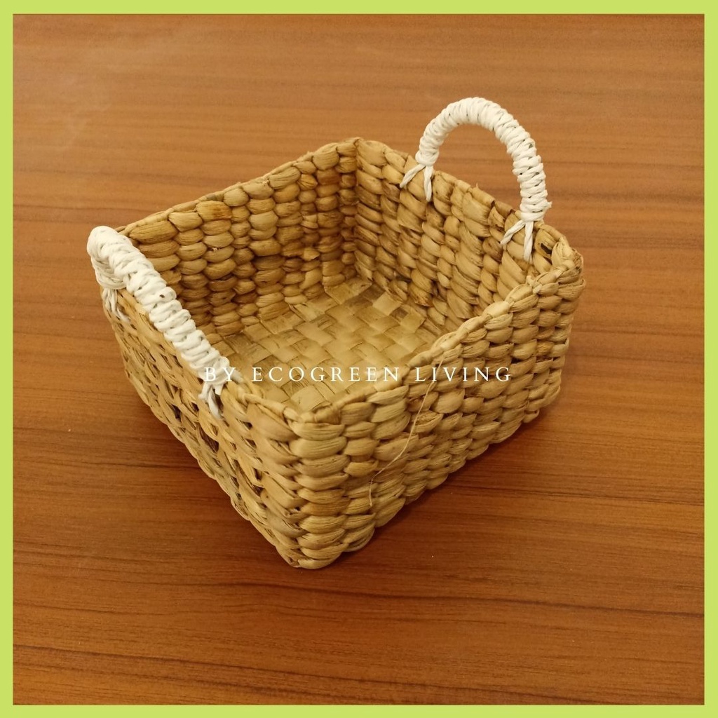 TRAY / KERANJANG HAMPERS ANYAMAN ENCENG GONDOK HANDLE 20X20X11 CM