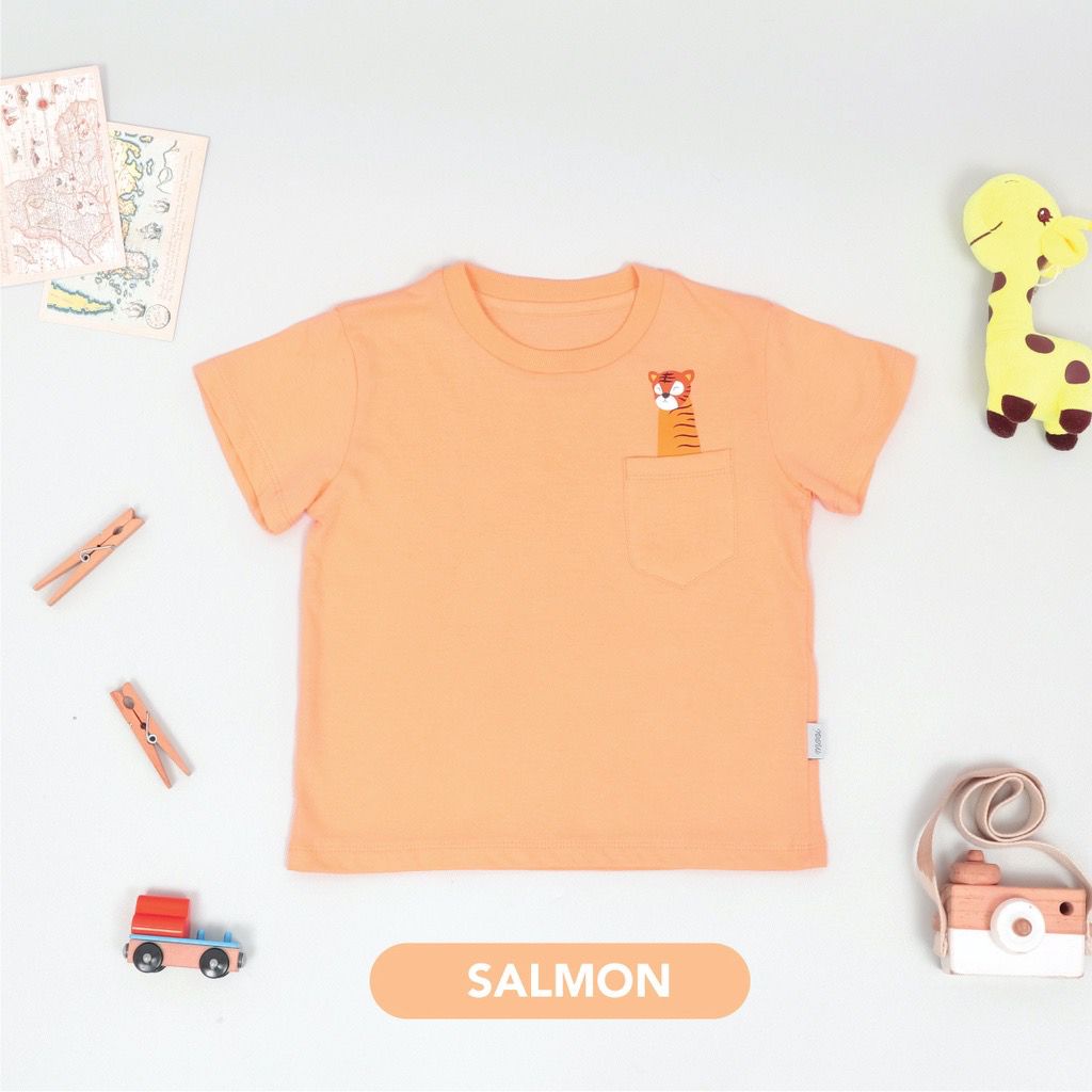 MOOI POCKET GRAPHIC TEE - MOOI TSHIRT ANAK/MOOI KAOS ANAK MURAH