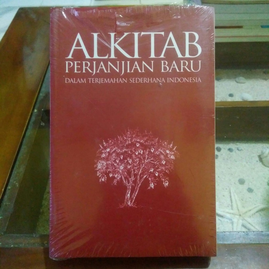 

Buku Alkitab Perjanjian Baru dalam Terjemahan Sederhana Indonesia