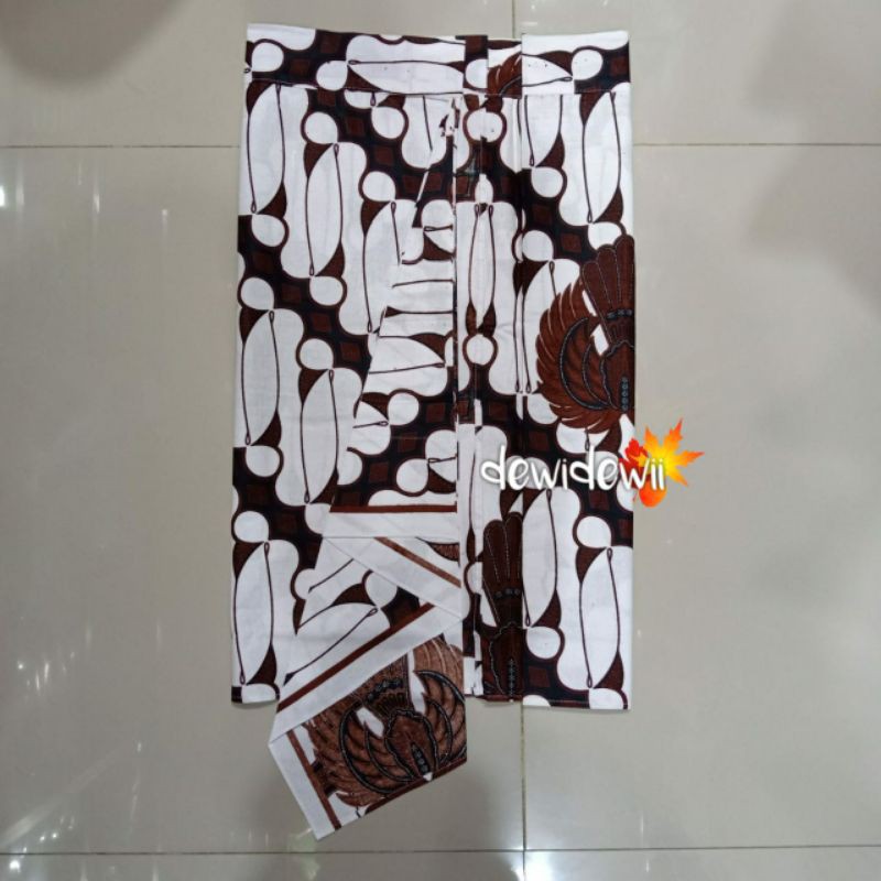 Sapit Urang - Motif Parang Barong