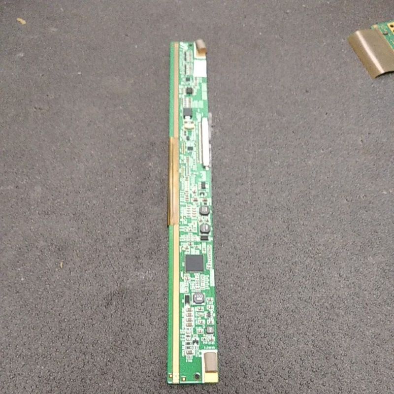 t con tv lcd Toshiba seri 32HD05S4LV0.0