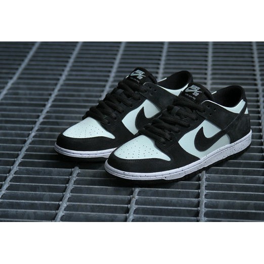 nike dunk low barely green