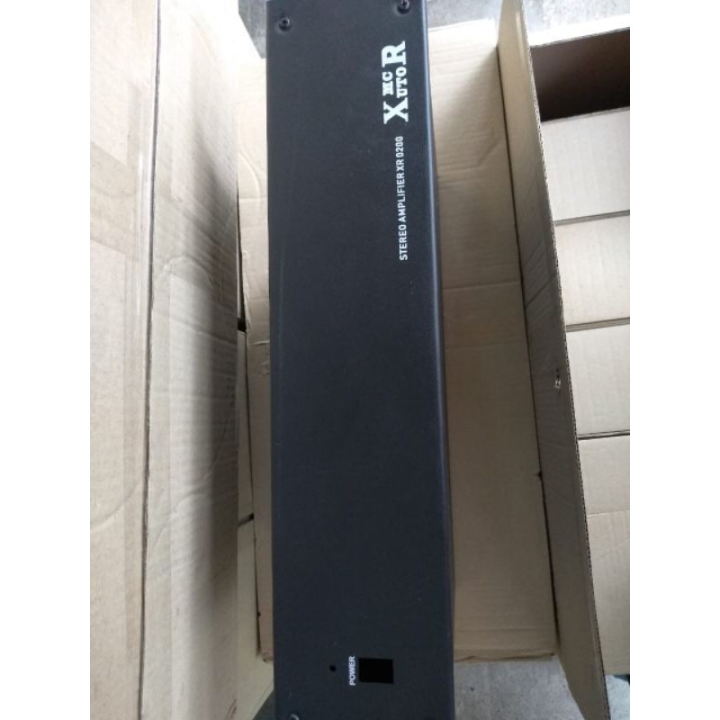 Box power amplifier XR 0200