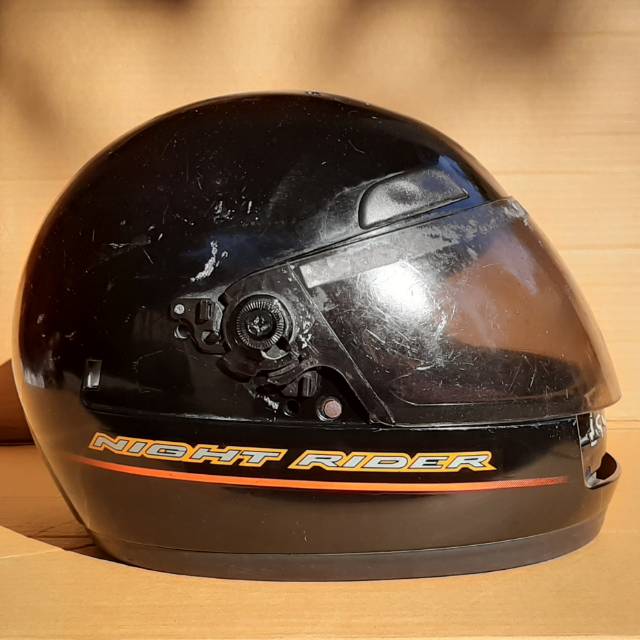 Helm Suzuki Night Rider