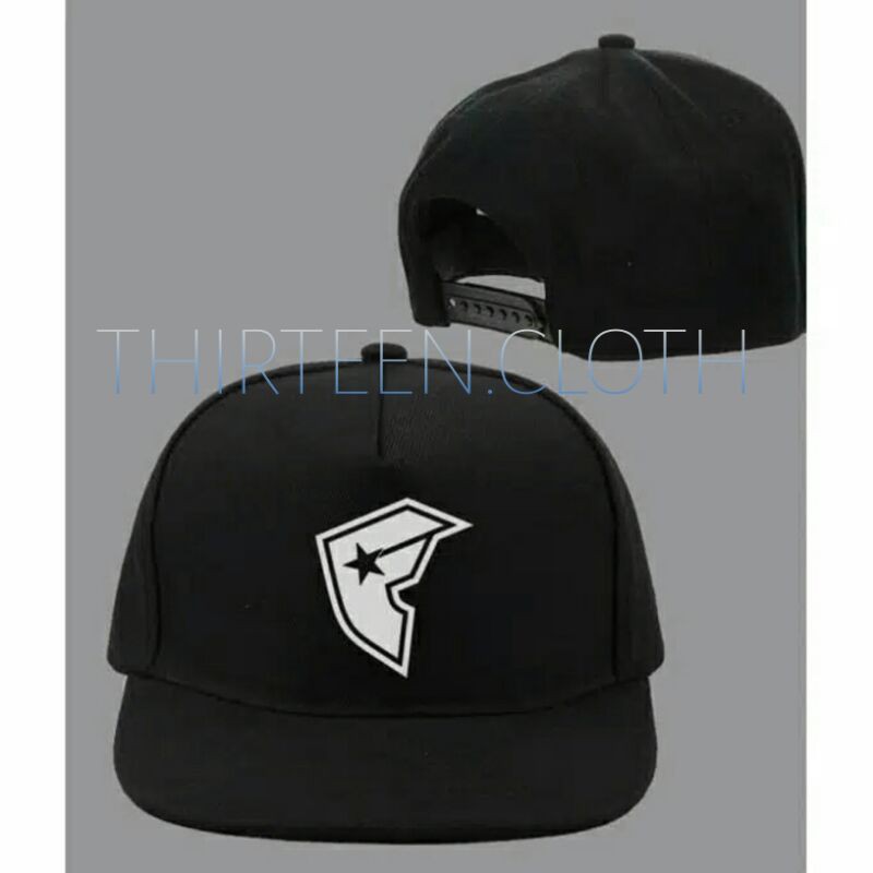 Topi Snapback Famous - TC