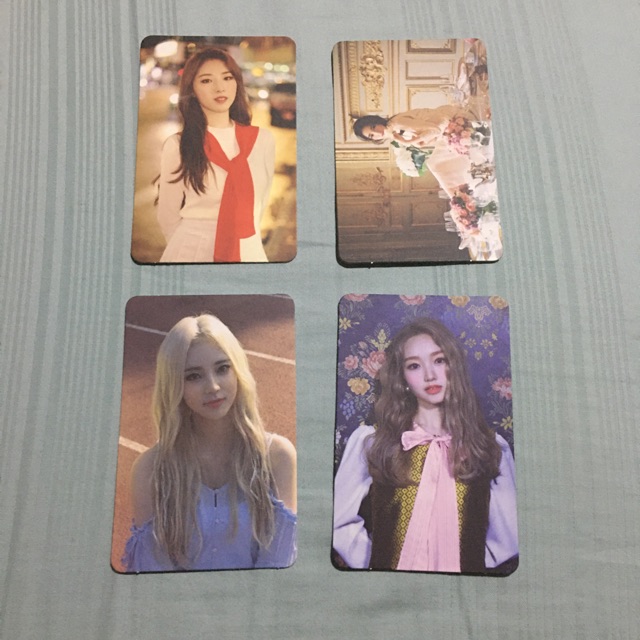 Loona Photocard