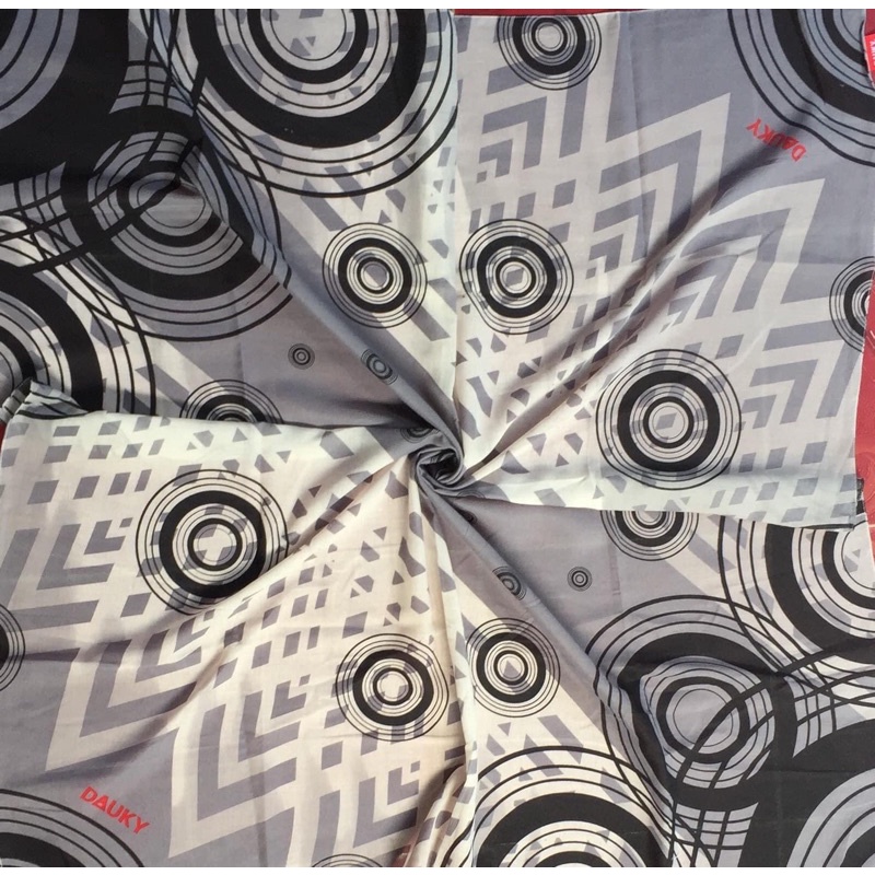 SALE Kerudung Segi Empat Scraf Motif Voal Lasercut Branded Dauky Elzata Zoya Zm Defect Minor |COD| G