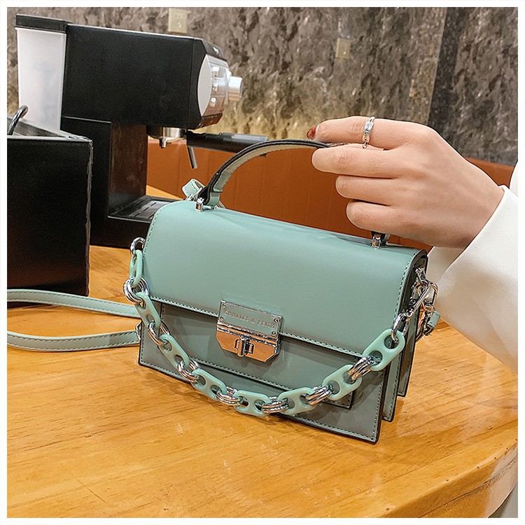 COD BAYAR DI TEMPAT!!! Charles &amp; Keith Turn Lock Sling Bag 41276