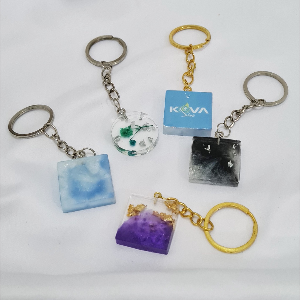 Custom Square Keychain Resin - Custom Round Keychain Resin - Souvenir